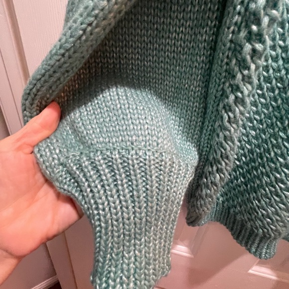 Plus women’s 2x Worthington sweater in a Seafoam green. - Picture 5 of 11